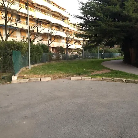 Daire La Miougrano Fréjus